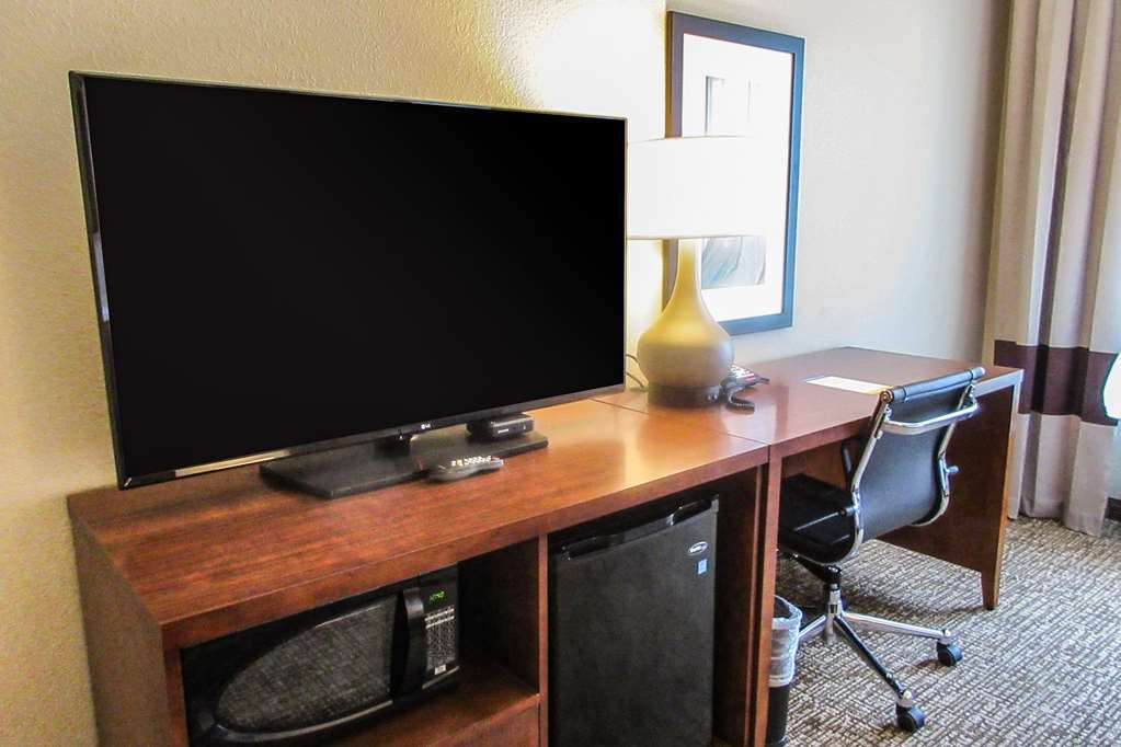 Comfort Inn Dekalb - Adjacent The University Chambre photo