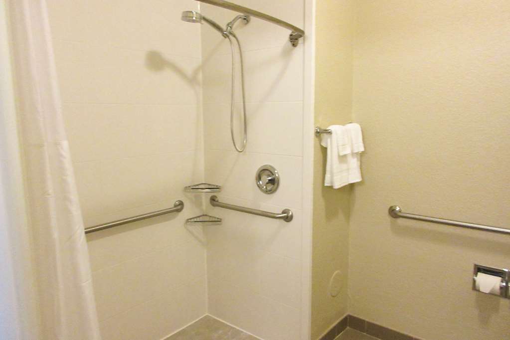Comfort Inn Dekalb - Adjacent The University Chambre photo